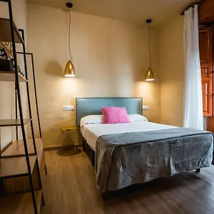 2* Πανσιόν Veronica Centro